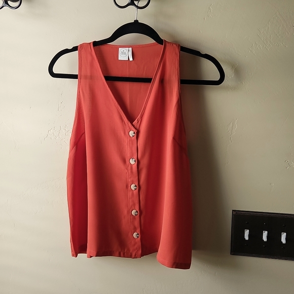 Paper Crane Tops - Adorable Paper Crane Sleeveless Button Down Top